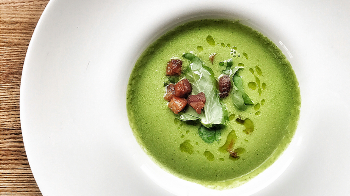 https://www.bostonchefs.com/wp-content/uploads/2018/06/alex-horowitz-chilled-pea-soup.png